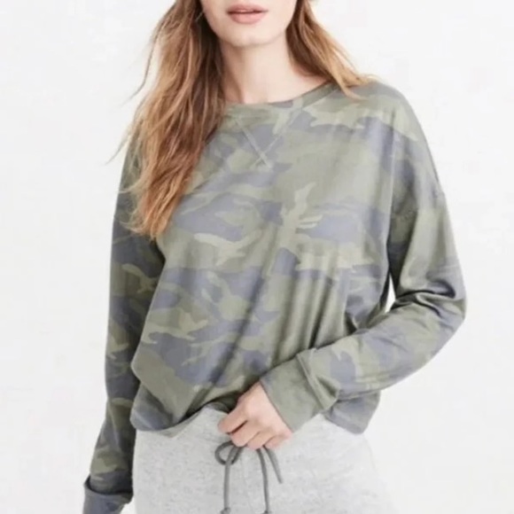 Abercrombie long sleeve tee - Picture 1 of 3